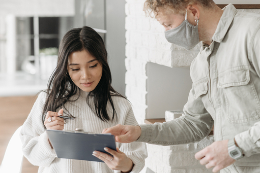 ContractsCounsel 12 Things to Include in a Service Contract