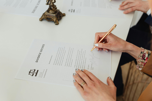 ContractsCounsel Family Lawyer Contract Review