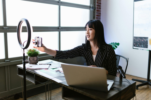 Influencer Contract Negotiation